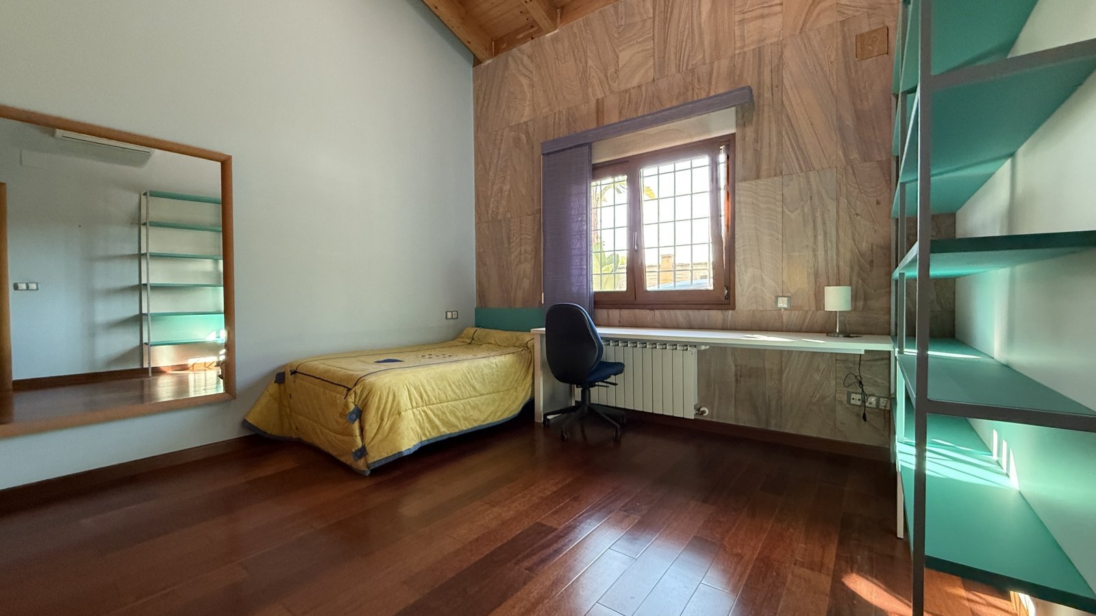 Exklusive Villa im mediterranen Stil, die Luxus, Energieeffizienz und hochwertige Materialien vereint