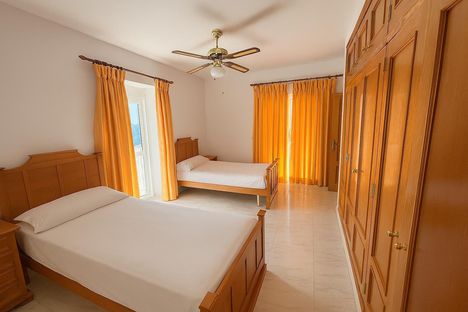 Villa in La Sella mit 4 Schlafzimmern, 4 Bädern, Touristenlizenz sowie Golf- und Meerblick