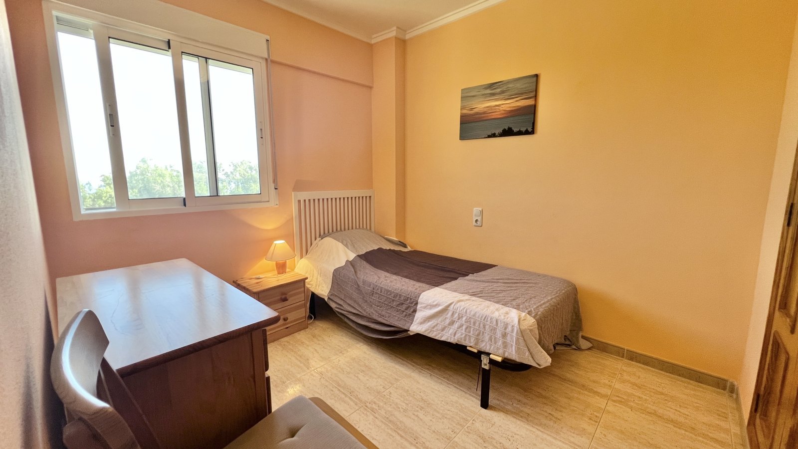 Tolles 3 Schlafzimmer Appartment in schöner Anlage direkt am Strand